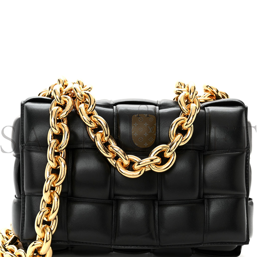 BOTTEGA VENETA LAMBSKIN MAXI INTRECCIO PADDED CHAIN CASSETTE CROSSBODY BAG BLACK (25*17*8cm)